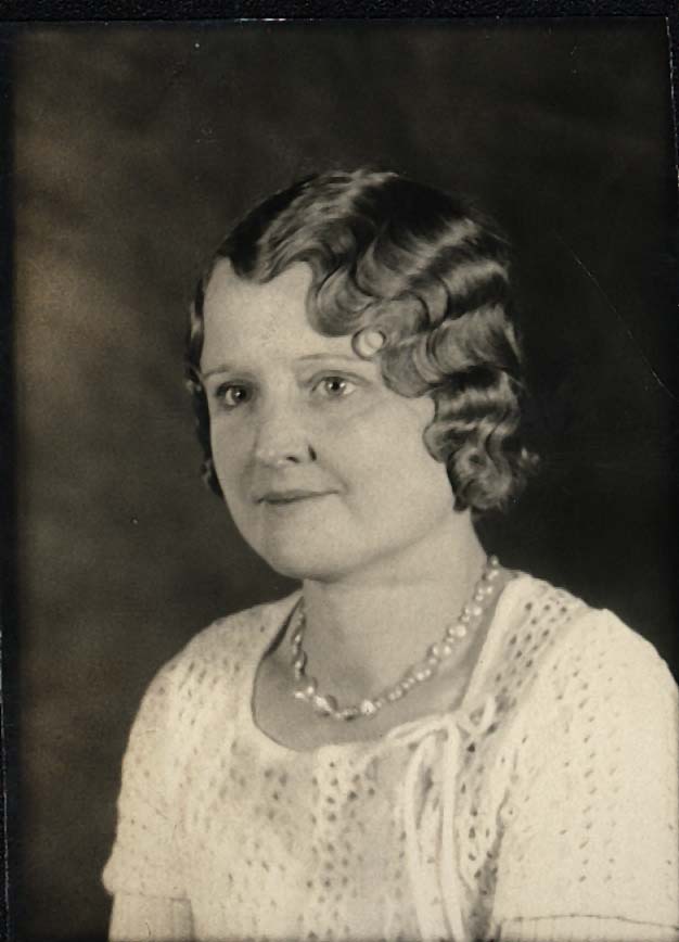 Lucy Garrett (1904-1991) d/o Jacob C. Garrett and Bessie Richardson. She married (1) Nathaniel Allen in Hamilton, Ohio in 1929 and married (2) Chester M. Pierson in 1943 in Newport, KY.