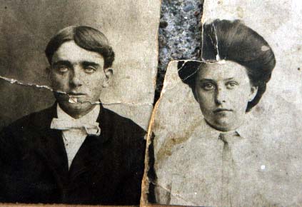 Erba Gentry and his wife, Ellen Clay King. They were married on December 23, 1909 in Estill County, Kentucky. Erba Gentry (1889-1942) s/o Robert M. Gentry and Fannie Barker. Ellen Clay King (1891-1914) d/o W. S. King and Ella McCowan.