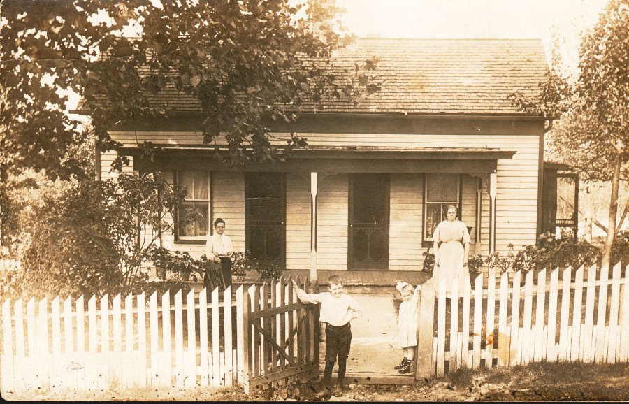 Sarah (Gould) Hanks