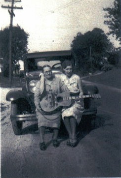 Mary (Barnes) Kindred and her daughter-in-law Elizabeth, wife of Brown Kindred.