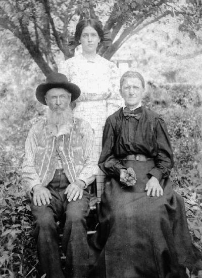 Dudley, Mary (Woosley) & Nancy McIntosh