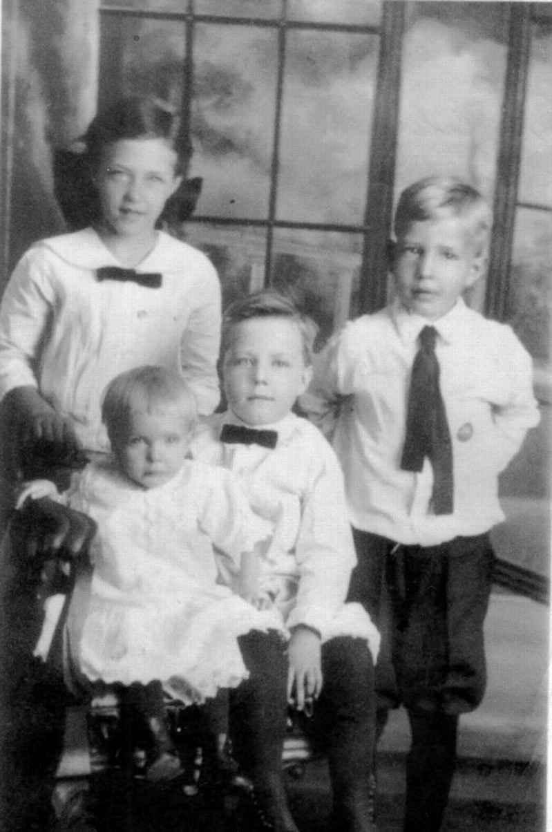 4 of the 6 children of Wm & Nancy McIntosh.