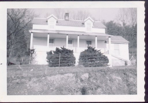 This is the home of Decatur and Lucy Warner Newton located in Pryse, Ky.