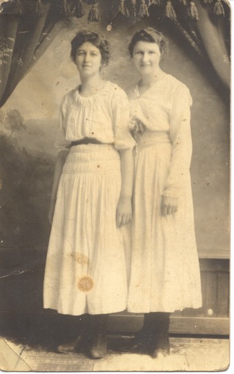Ruth Crape & Minnie Powell