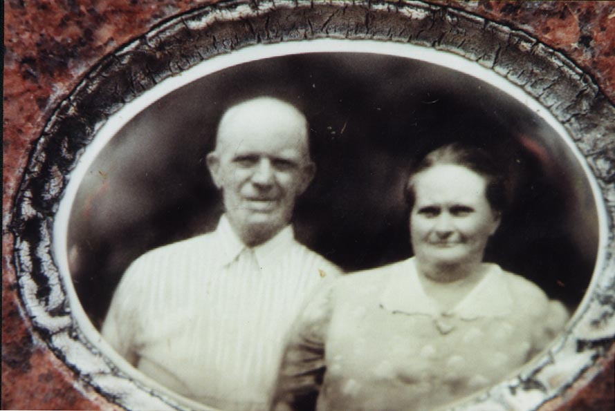 Wade H. Richardson (1880-1958) and his wife, Rhoda J. Shepherd (1891-1947)