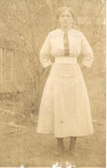 Unsure, possibly Flora May Rogers, d/o Harry & Rosa (Samples) Rogers