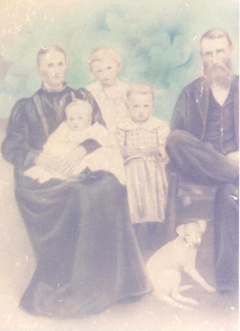 William & Mary Evelyn (Reynolds) Samples. Not sure which 3 children are in the picture