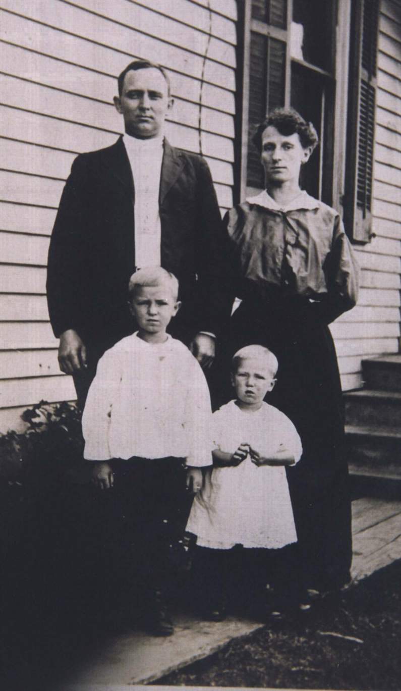 Pedro "Pete" & Mary Rose (Ferry) Thomas and their sons, Clifford & Ralph.