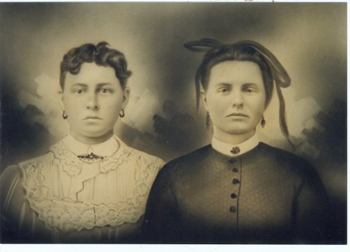 Nancy A. & Martha F. Tipton - d/o William H. & Malinda (Crowe) Tipton