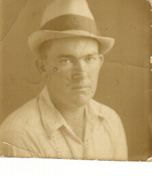 Alton Witt, parents were Millard Witt & Mae Muncy, daughter of an early judge of Estill Co., KY
