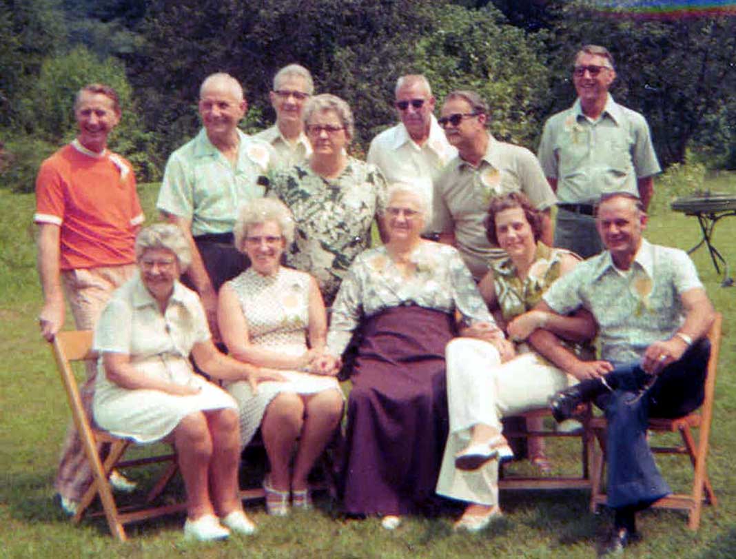 dadfamilyw-ograndpa1972-small