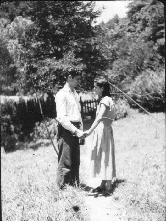 Ralph-Maxie-Howell-small