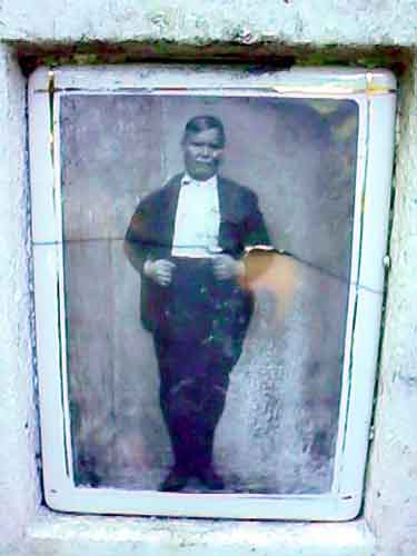 dockreynolds-hsp.jpg (21811 bytes)