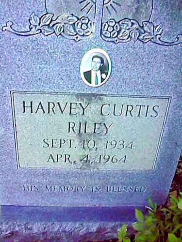 harveycurtisriley-hs.jpg (34141 bytes)