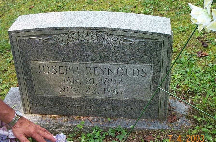 joseph-reynolds-hs.jpg (148628 bytes)